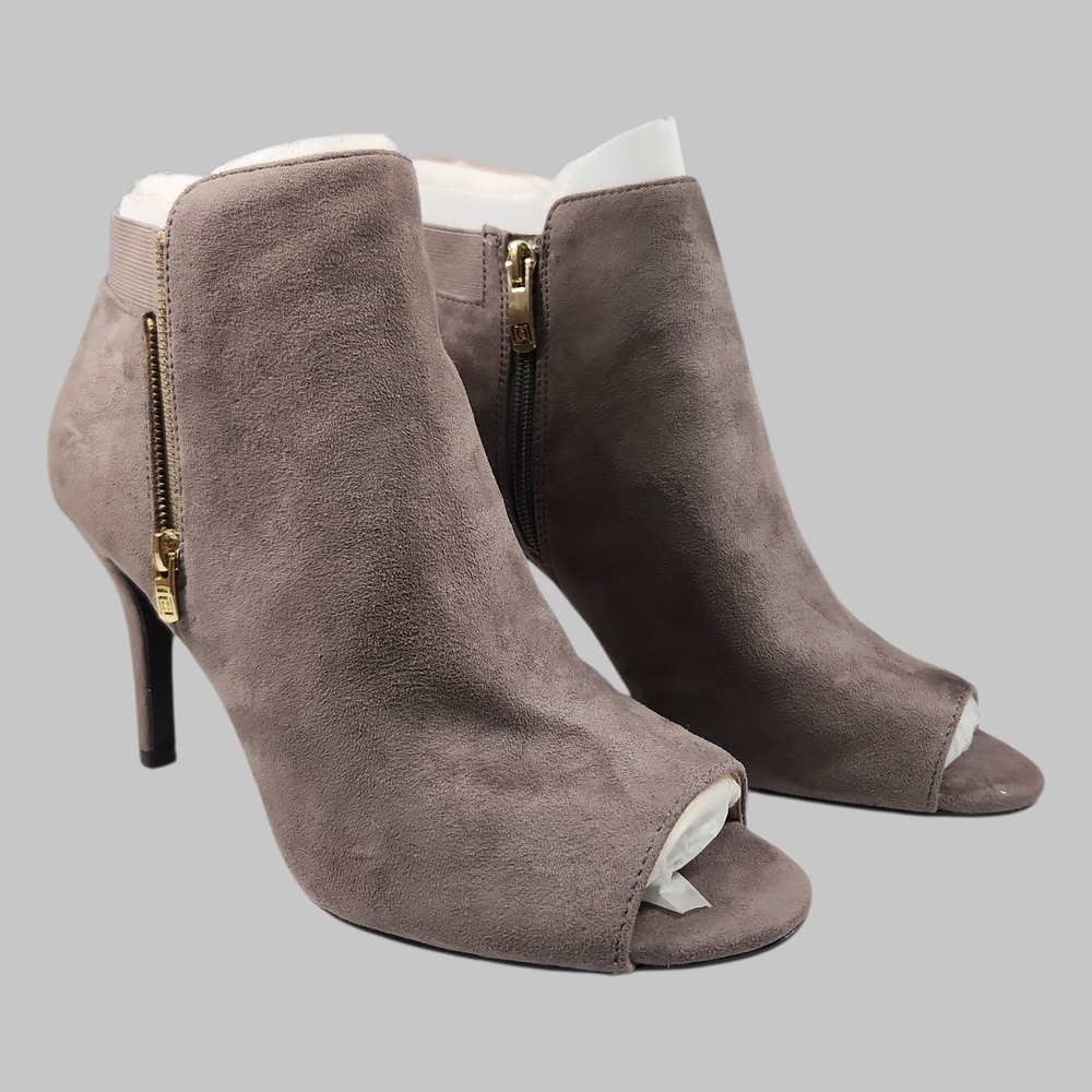 Liz Claiborne LC Solstice Gray Suede Peep Toe Ankle Booties Heels Womens 9.5 NIB